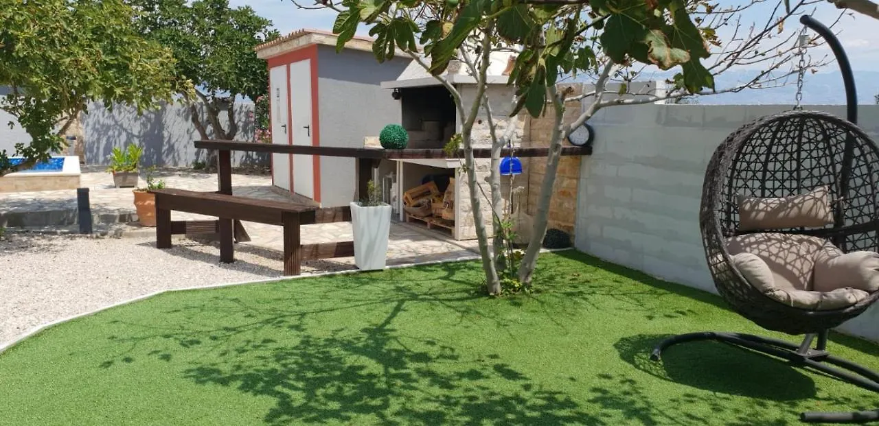 House With Swimming Pool Blue Diamond Croatia