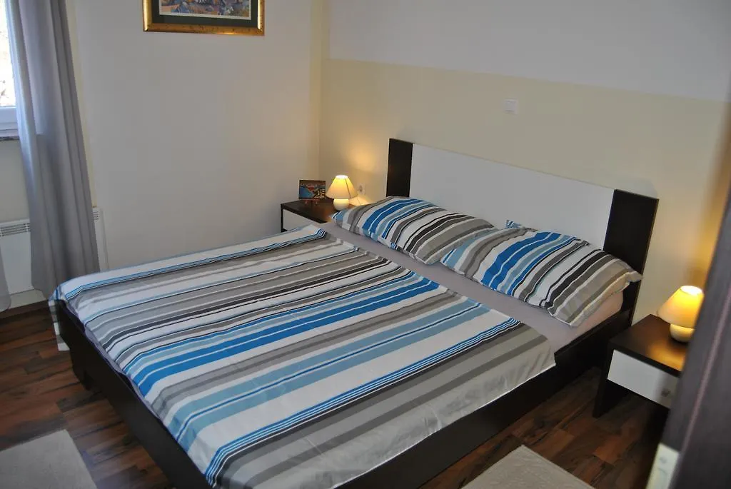 House With Swimming Pool Blue Diamond Povljana