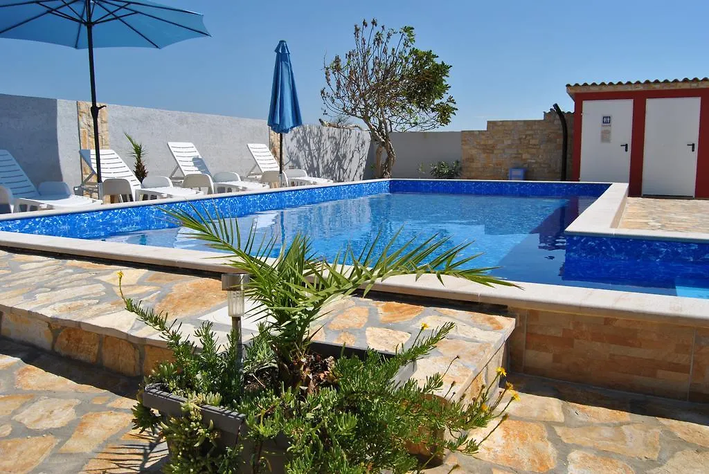 House With Swimming Pool Blue Diamond Povljana